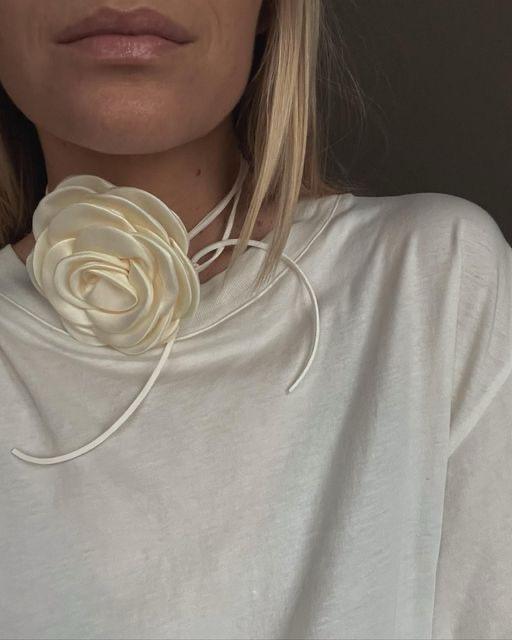 CHOKER ROSA