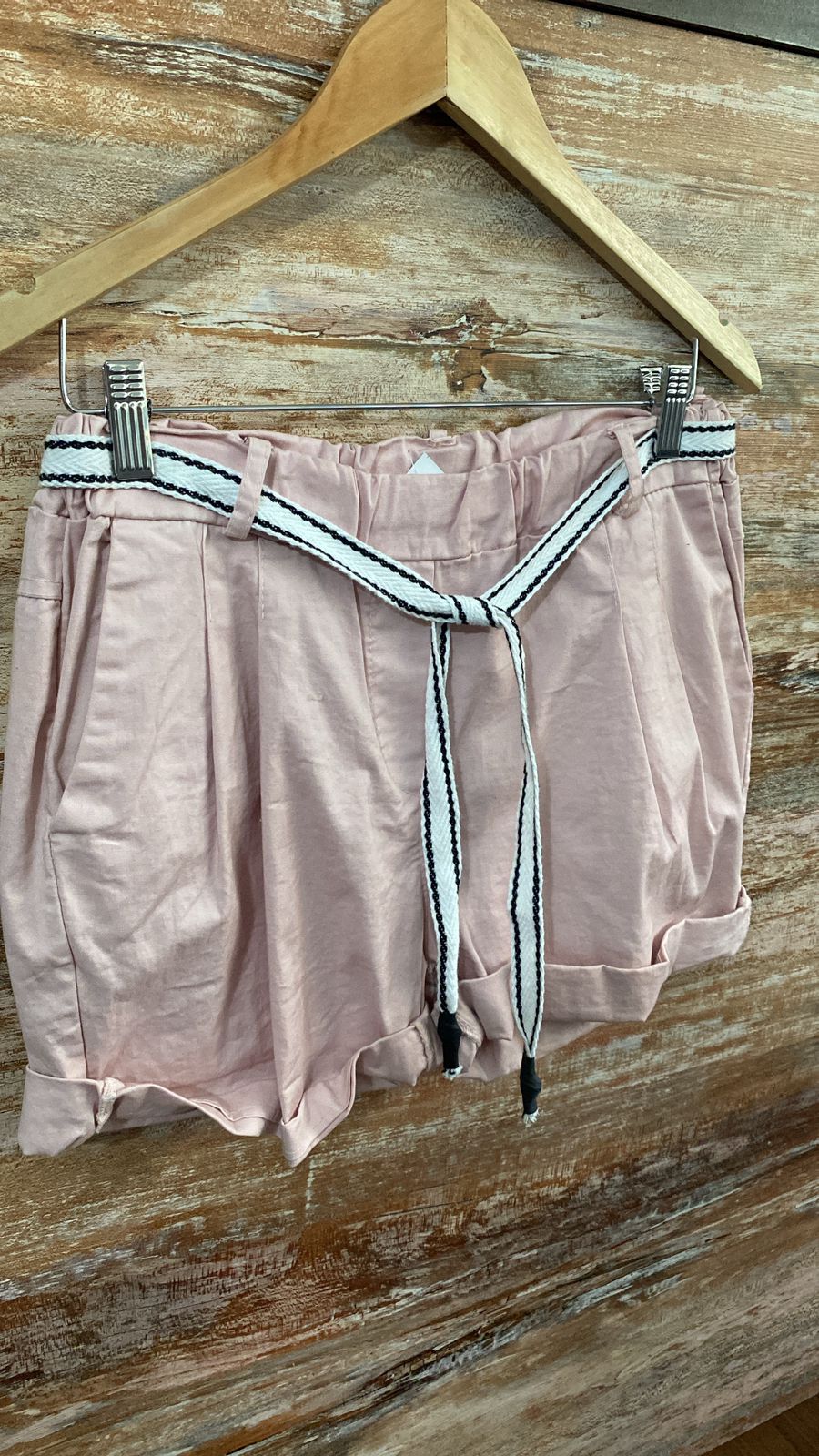 SUMMER SHORT