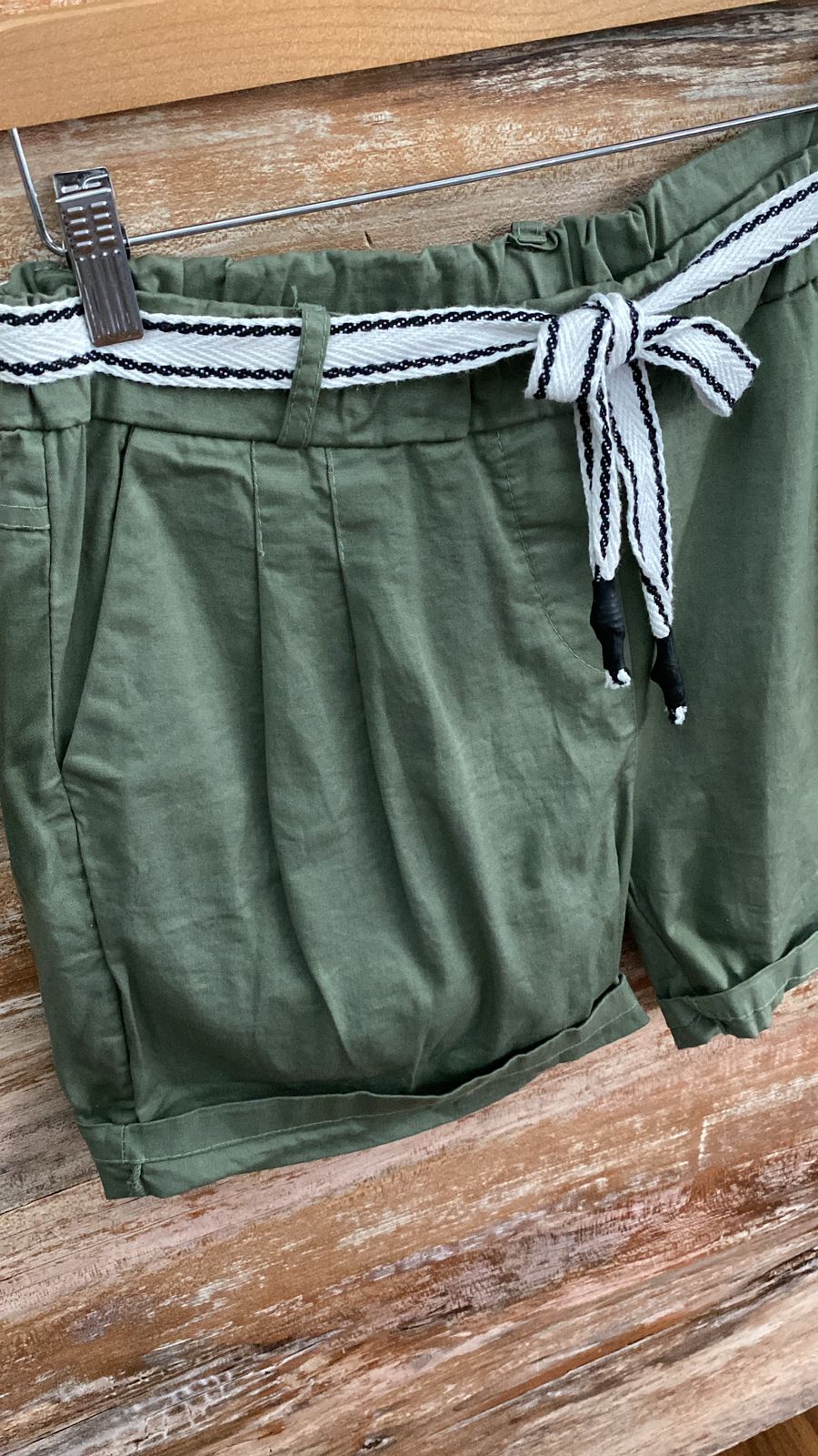 SUMMER SHORT