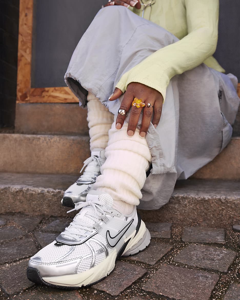 NIKE
