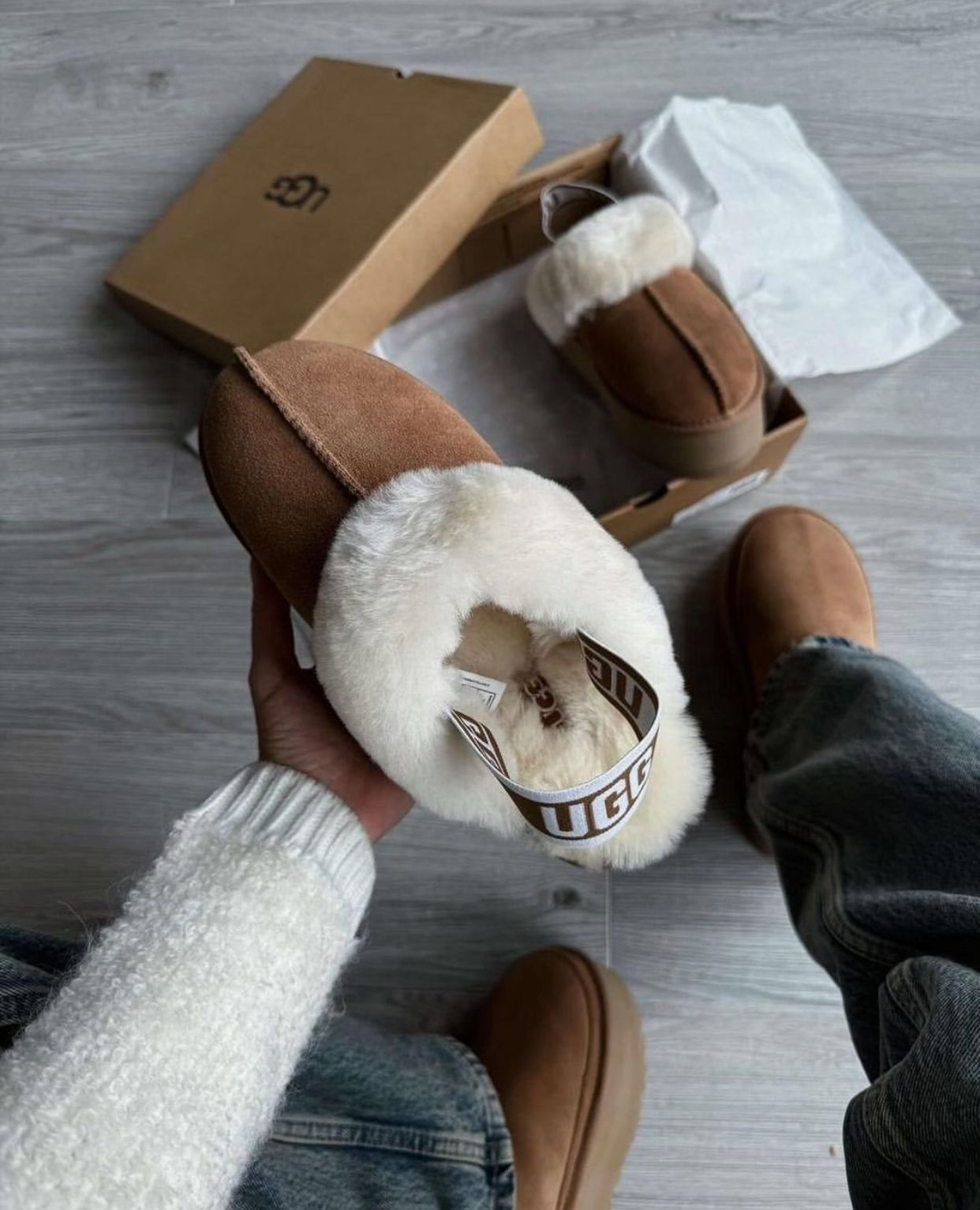 UGG