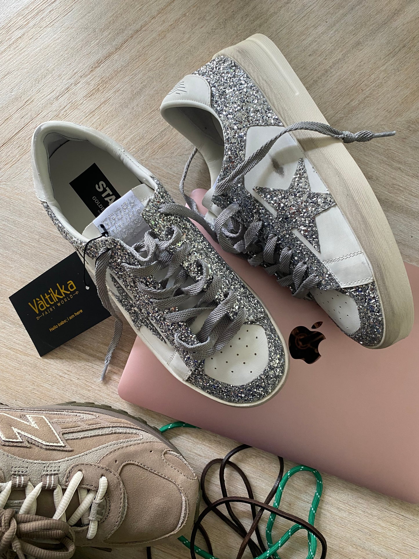 GOLDEN GOOSE