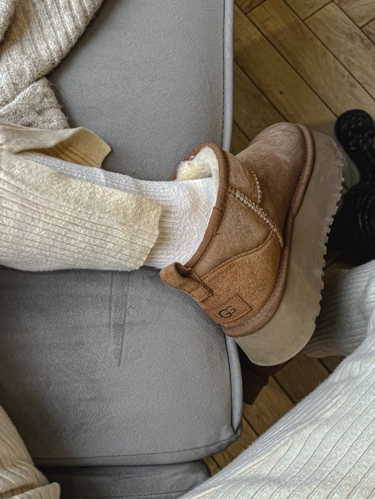 UGG