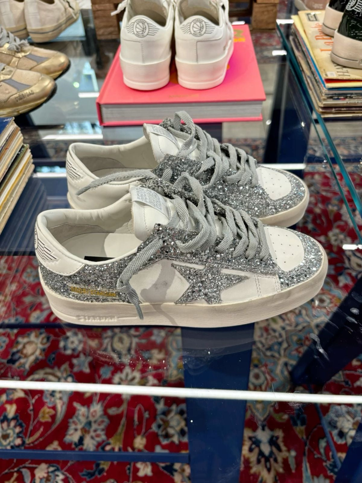 GOLDEN GOOSE