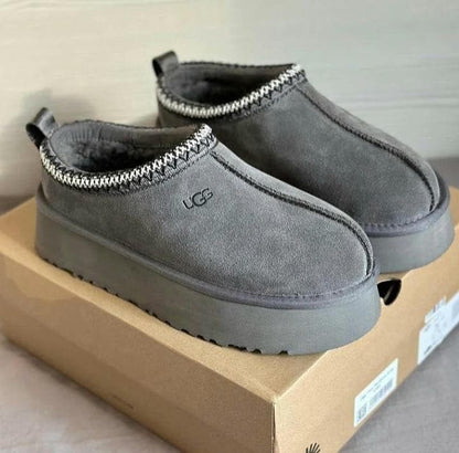 UGG